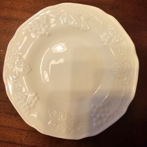 Vintage Milk Glass Set